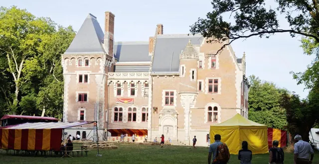 photo  le château de la forêterie lors du truculent festival.  &copy;  archive ouest-france 