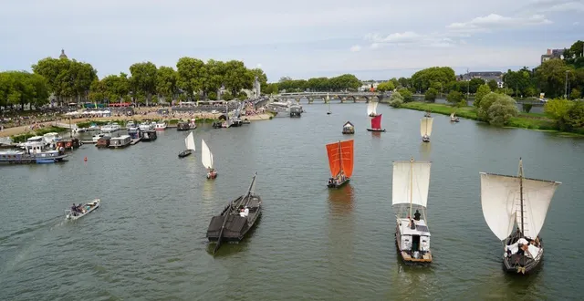 photo  les journées européennes du patrimoine, c’est aussi le moment d’une « visite guidée et croquée » au bord de la maine, cale de la savatte à angers (maine-et-loire).  &copy;  archives ouest-france 