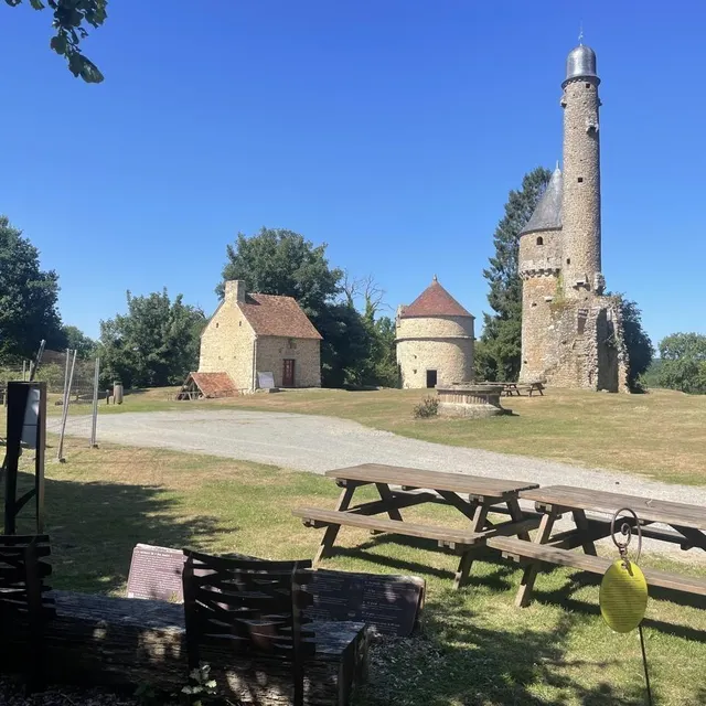 photo le site de la tour du bonvouloir à juvigny-val-d’andaine est l’un des plus touristiques du sud du bocage ornais.  ©  ouest-france