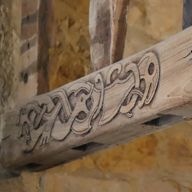 photo laurent masson sculpte aussi des entrelacs.  ©  ouest-france