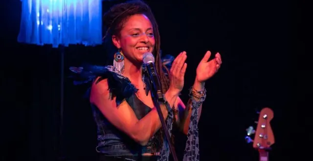 photo  lox’one photographiée par maud godignon. les deux artistes sont à rencontrer au k-rabo, à putanges-le-lac (orne), vendredi 19 septembre 2025, pour les journées du matrimoine.  &copy;  maud godignon 