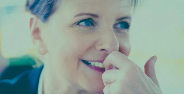 photo  céline riou a tiré de son expérience personnelle au maroc un spectacle où il est question de métamorphose. « c’est drôle mais pas que » laisse entendre la sabolienne.  &copy;  céline riou 