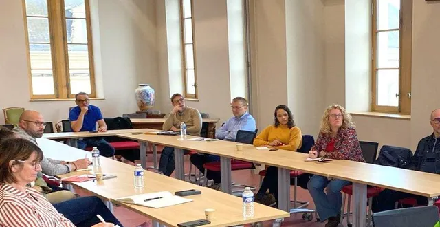 photo  une douzaine d’entreprises étaient réunies le mardi 16 septembre sur la thématique de l’intelligence artificielle.  &copy;  le maine libre 