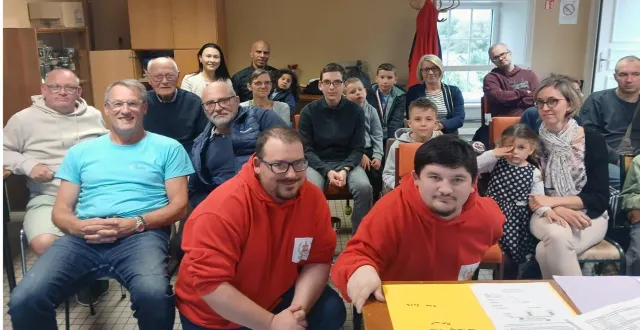 photo  la convivialité est de mise dans ce club intergénérationnel.  &copy;  ouest-france 