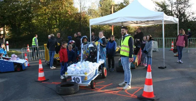 photo  cette année, les bolides s’élanceront en soirée  &copy;  photo archives le maine libre 