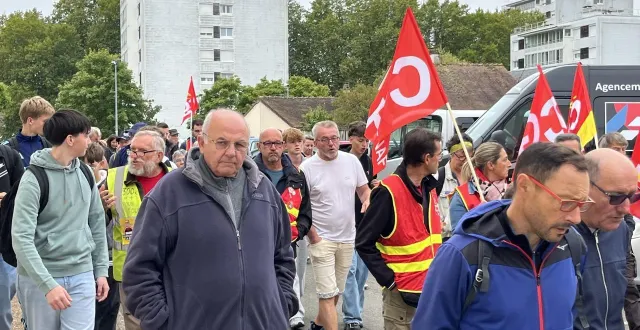 photo  les manifestants ont défilé pendant un peu plus d’une heure dans les rues de la ferté-bernard ce jeudi 18 septembre 2025.  &copy;  le maine libre thomas négrier 