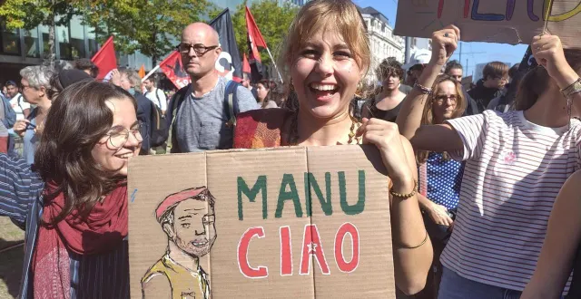 photo  une manifestante dans le cortège à angers, ce jeudi 18 septembre, participe à la mobilisation nationale.  &copy;  ouest-france 