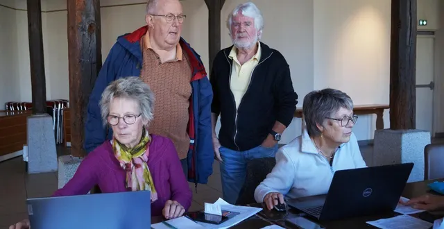 photo  les permanences se tiennent à la maison de pays de tinchebray-bocage (orne). c’est un gros travail pour la secrétaire et la trésorière à chaque nouvelle saison.  &copy;  ouest-france 