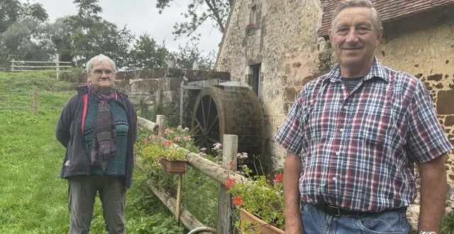 photo  nadine et francis pottier sont propriétaires du moulin du chêne, à la perrière (orne).  &copy;  ouest-france 