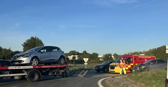 photo  un accident a eu lieu entre deux véhicules à la membrolle-sur-longuenée ce jeudi 18 septembre.  &copy;  co – franck de brito 