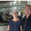 photo depuis lundi dernier, philippe et valérie chevailler ont ouvert leur premier restaurant, le chat qui pêche, dans un cadre totalement rénové au 63, rue charles-de-gaulle. du lundi au vendredi, ils proposent un menu en cuisine traditionnelle et faite maison, avec entrée, plat et dessert pour 15,80 €. on peut également y commander des plats à emporter. contact au 02 41 32 60 85.
