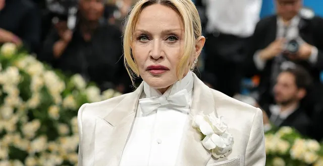photo  madonna lors du met gala 2025 le 5 mai 2025 à new york.  &copy;  dia dipasupil/getty images via afp 