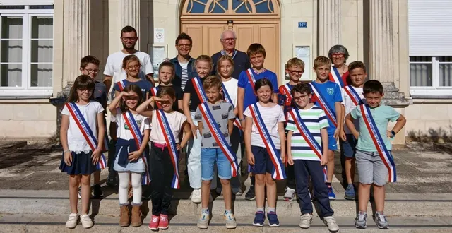 photo  les élu(e)s 2025-2026 du conseil municipal des enfants.  &copy;  co 