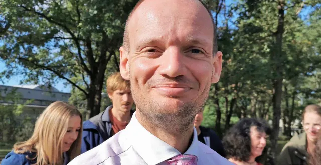 photo  fabien fait son grand retour à l’eea django reinhardt et reprend les cours de percussions, plus l’intérim du chargé de projet au sein de la structure.  &copy;  le maine libre 