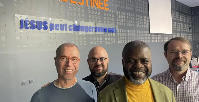 photo  de gauche à droite, les pasteurs norbert laffin, jérémie millet, george kembo et david deniaux qui coorganisent la journée du dimanche 5 octobre 2025 qui se tient au centre évangélique la destinée à damigny.  &copy;  ouest-france 