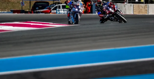 photo  partie en pole, la suzuki du sert a mené la course de bout en bout sans pouvoir arracher à l’arrivée le titre de champion du monde.  &copy;  photopqr/nice matin/camille dodet 