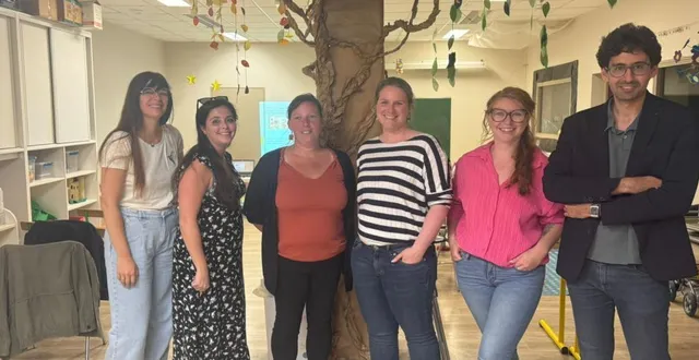 photo  de gauche à droite, alison foucher guyard, secrétaire adjointe, élise lefret, secrétaire, tiphaine guiheneux, présidente, laurine ménard, trésorière, amandine droucheau, trésorière adjointe et david de figueidero, vice-président.  &copy;  ouest-france. 