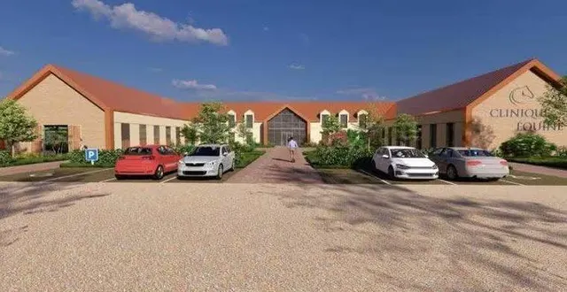 photo  la future clinique vétérinaire équine de montfort-le-gesnois.  &copy;  mairie de montfort-le-gesnois 