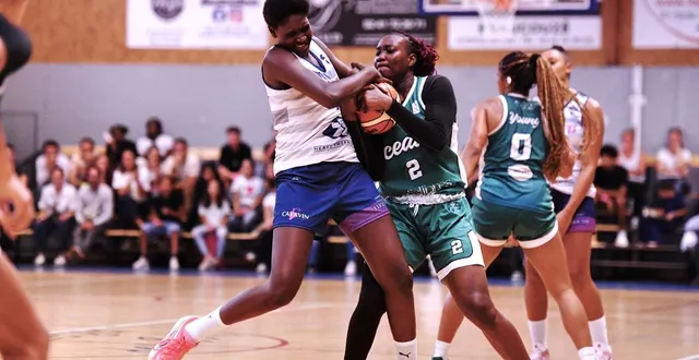 photo  henda koita. et lamboisières ont chuté face à sceaux.  &copy;  co - benjamin bénéat 