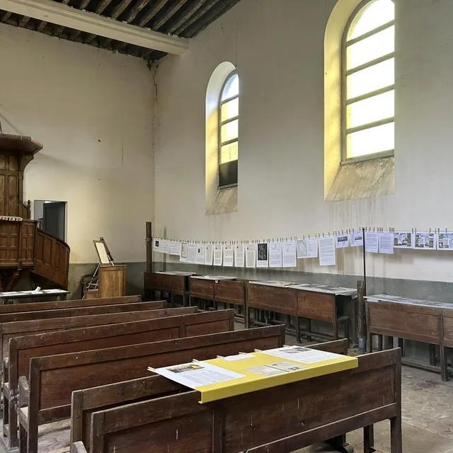 photo l’exposition sur la nouvelle-calédonie et l’île des pins se trouve à l’intérieur du temple protestant.  ©  ouest-france