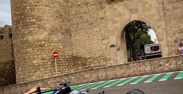 photo  jak crawford s’est imposé à baku et a relancé la course au titre mondial en formule 2.  &copy;  dams 