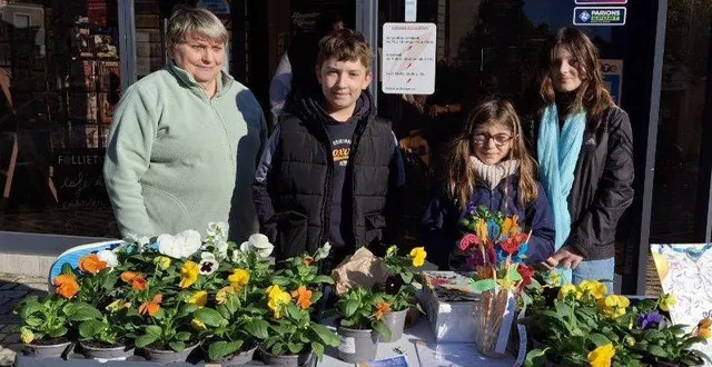 photo  en 2024, la distribution de pensées avait connu le succès.  &copy;  ouest-france 