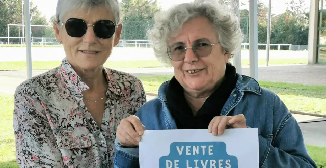 photo  martine moreau et brigitte fleurat le soulignent, il y aura beaucoup d’ouvrages à vendre cette année.  &copy;  le maine libre. 