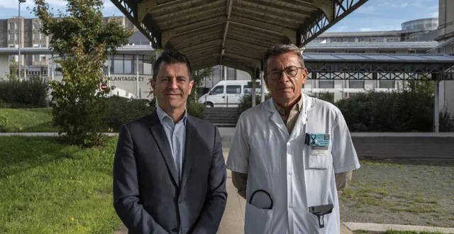photo  le mans, le 22 septembre 2025. guillaume laurent, directeur du centre hospitalier du mans, et françois goupil, président de la commission médicale d’établissement.  &copy;  le maine libre - denis lambert 