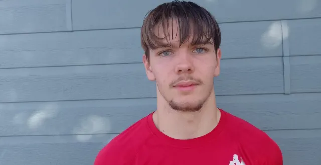 photo  à 17 ans, le jeune martin jourdain fait déjà de belles prouesses pour préserver le but changéen.  &copy;  le maine libre 