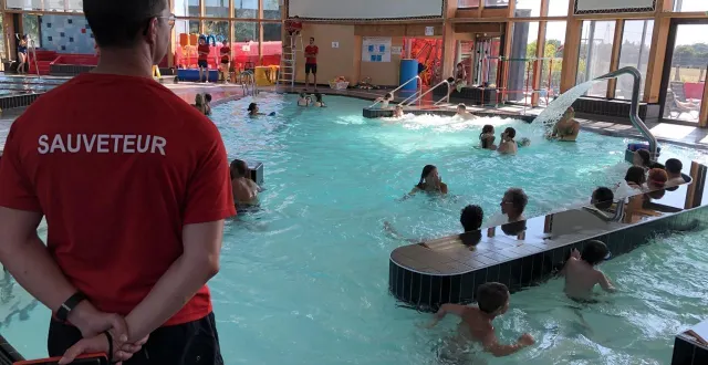 photo  un bassin similaire à celui de couzé’o à beaucouzé verra-t-il le jour durant le prochain mandat aux ponts-de-cé, de manière à répondre au savoir nager ? réponse après les élections municipales.  &copy;  archives co – emmanuel poupard 