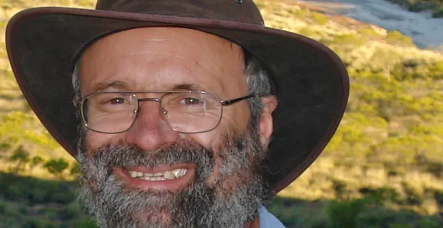 photo  jean charbonneau.  &copy;  dr 