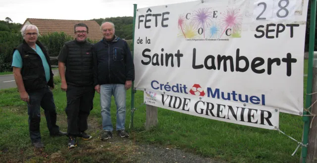 photo  le comité d’organisation d’événements clermontois prépare la saint-lambert. de gauche à droite : gilbert chapeau, secrétaire ; william herrault, membre du bureau ; gérard luiselli, président.  &copy;  ouest-france 
