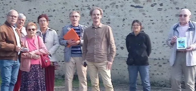photo  une quinzaine de visiteurs ont (re) découvert l’église.  &copy;  le maine libre 
