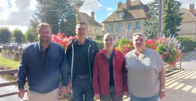 photo  de gauche à droite : mickaël jeannot (vice-président), michaël picault (président), marie tessier (secrétaire) et chantal leprince (trésorière).  &copy;  ouest-france 