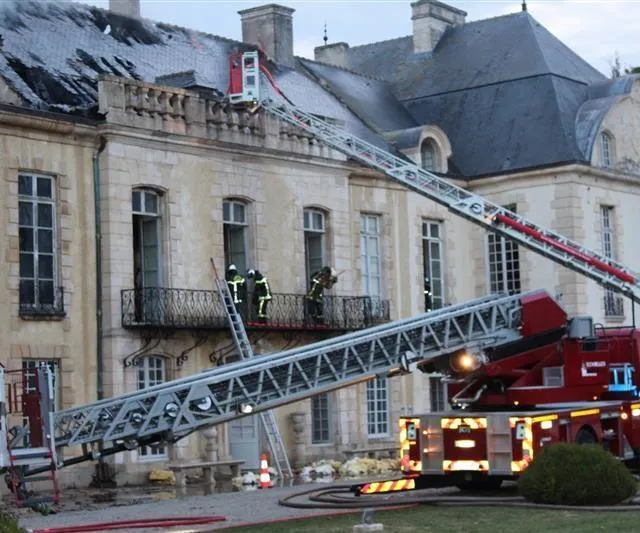 photo le château de médavy, au lever du jour.  ©  ouest-france