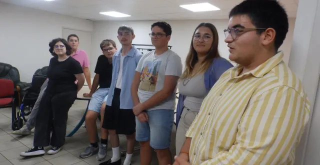 photo  la nouvelle troupe onze dans les coulisses jouera désormais en autonomie.  &copy;  co 