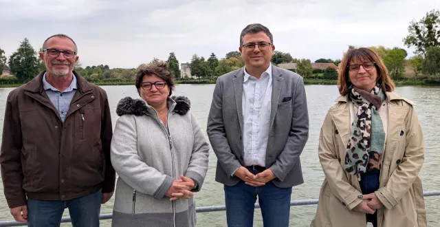 photo  thierry chantoiseau, delphine bareau, pierre ouvrard, maire sortant, et nathalie jarrossay sollicitent un nouveau mandat.  &copy;  ouest-france 