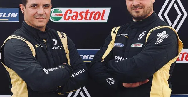 photo  romain depeux et marius bureau (à droite) prêt à en découdre sur les routes du rallye cœur de france.  &copy;  organisation 