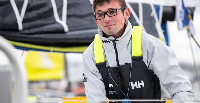 photo  hugo cardon a remporté le classement bizuth de la solitaire du figaro 2025.  &copy;  guillaume saligot / ouest-france 