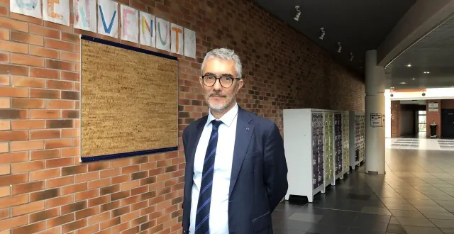 photo  sébastien demorgon, directeur adjoint de l’académie de nantes, était au collège jean-rostand à trélazé (maine-et-loire) ce vendredi 26 septembre 2025.  &copy;  ouest-france 