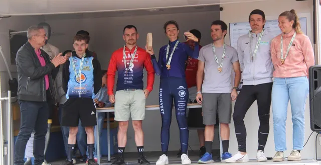 photo  la team gravel warfare, composée de la youtubeuse gwenaëlle legendre et de cinq de ses abonnés, avait remporté la seconde édition des 100 boucles gravel de la monnerie à la flèche, à la fin du mois d’août 2025. la vidéo de ce petit exploit sportif a été récemment publiée.  &copy;  ouest-france 