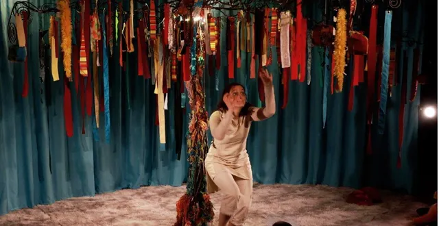 photo  du théâtre pour passer un bon moment en famille ce dimanche au val’rhonne.  &copy;  le théâtre bascule 