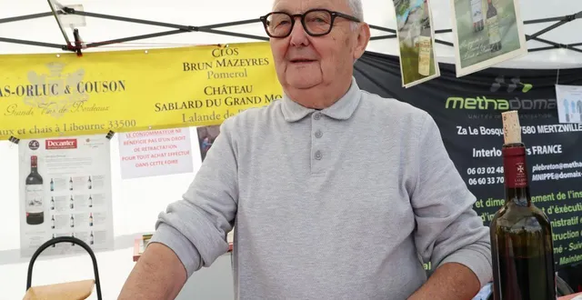 photo  paul-yves bourien est un fidèle parmi les fidèles du comice de brûlon.  &copy;  ouest-france 