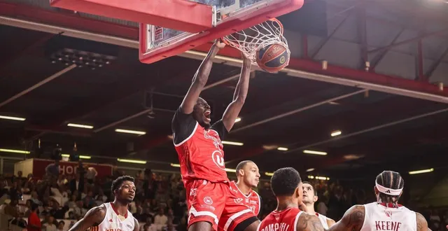 photo  mohamed diarra a été le grand bonhomme de la soirée côté choletais.  &copy;  ouest-france 