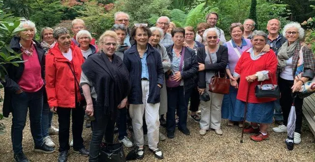 photo  visite du parc et jardin d’atmosphères du petit bordeaux par les voisineurs de la sarthe.  &copy;  le maine libre 