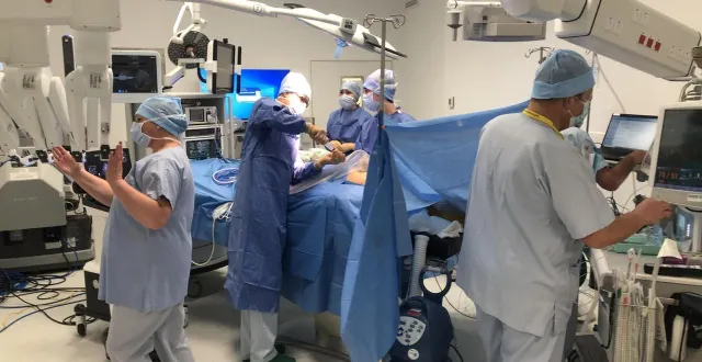 photo  ces cinq dernières années, dans un contexte de pénurie médicale, le centre hospitalier du mans a réussi à recruter une vingtaine de médecins par an. un recrutement nécessaire pour faire face à la hausse d’activité: en 2024, 168587 patients sont venus au moins une fois au centre hospitalier.  &copy;  archives ouest-france 