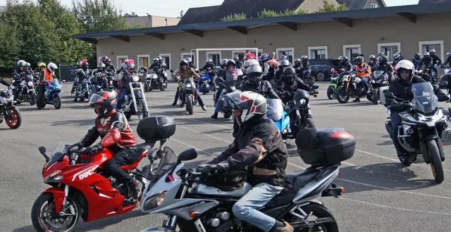photo  soixante-dix-sept motos étaient au rendez-vous.  &copy;  ouest-france 