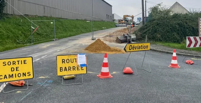 photo  les parkings saugonna et trigano restent accessibles.  &copy;  le maine libre 