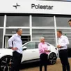 photo  les sarthois valérie et stéphane gautier sont les premiers acquéreurs d’une polestar en france. les clés du véhicule tout électrique de la marque suédoise leur ont été remises par julien thibault, patron de la concession volvo du mans (ici en compagnie de son collègue employé jordan monnerie). 