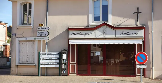 photo  la boulangerie-pâtisserie d’auvers-le-hamon est fermée depuis le dimanche 17 août 2025.  &copy;  ouest-france 